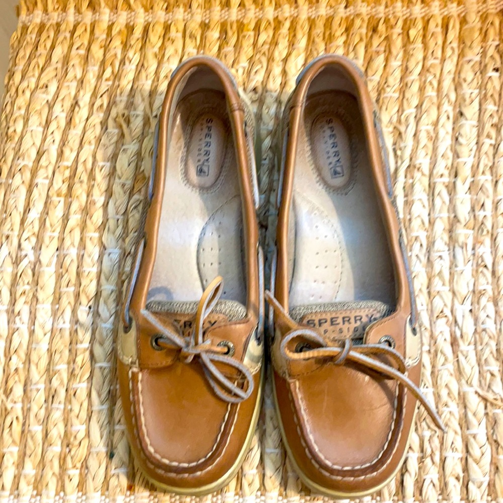 SPERRY Leather Boat Shoe in Tan